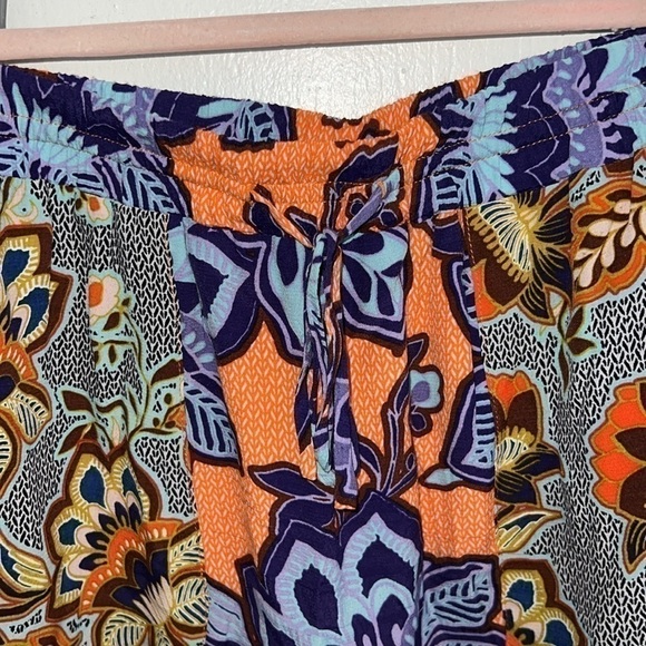 Loft beautiful tropical mini skirt - size small - Picture 2 of 7